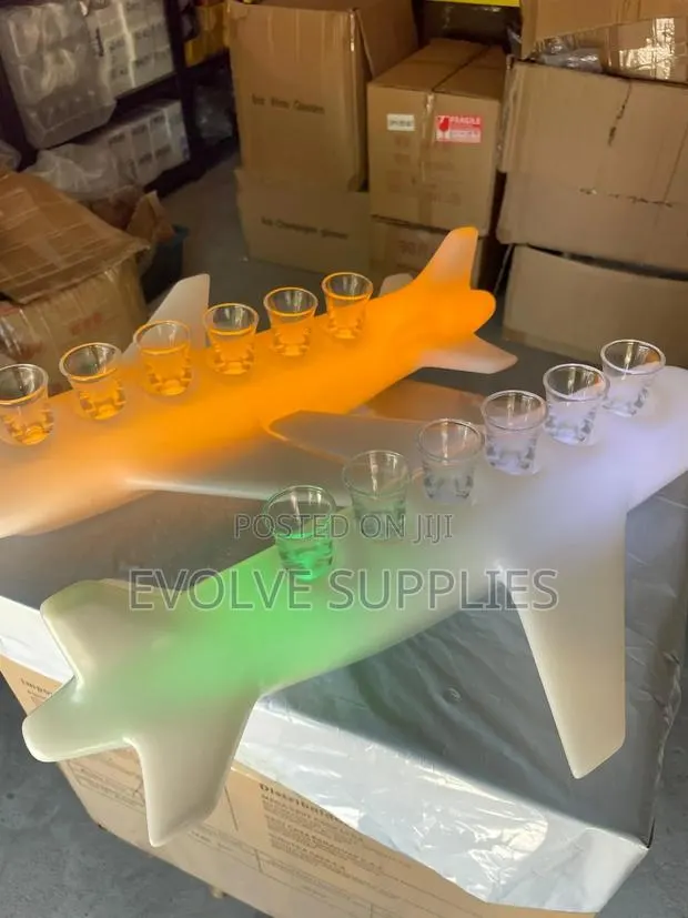 Aeroplane Theme Tequila Serving Rack · Photo 1