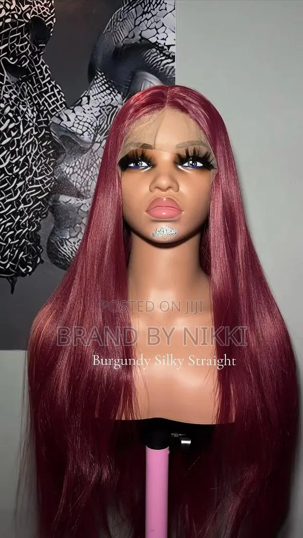 Burgundy Wig · Photo 1