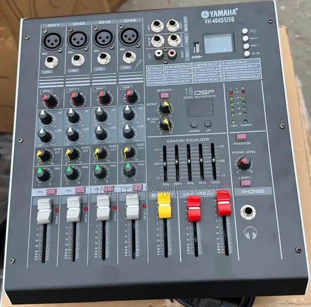4-Channel Powered Audio Mixer With Usb Connectivity, · Photo 1