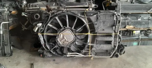 Chevrolet Malibu 2018 Watertank and Condenser Complete · Photo 1