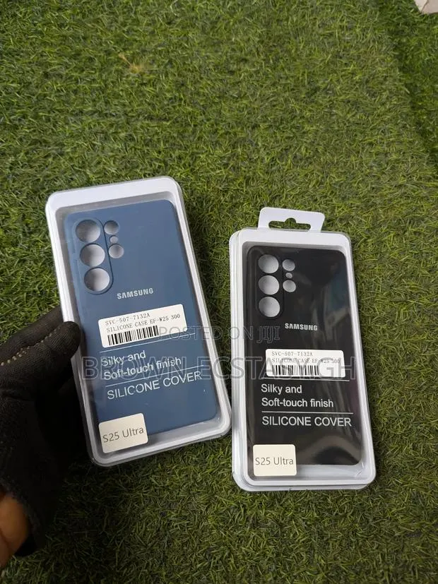 Matte Silicone Case for Galaxy S25 Ultra · Photo 1