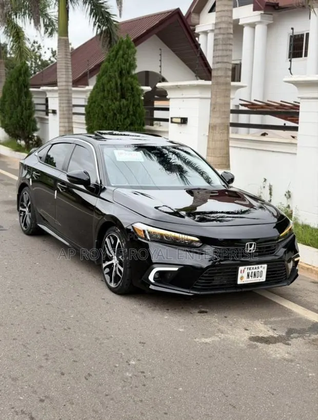 Honda Civic Touring CVT 2023 Black · Photo 1