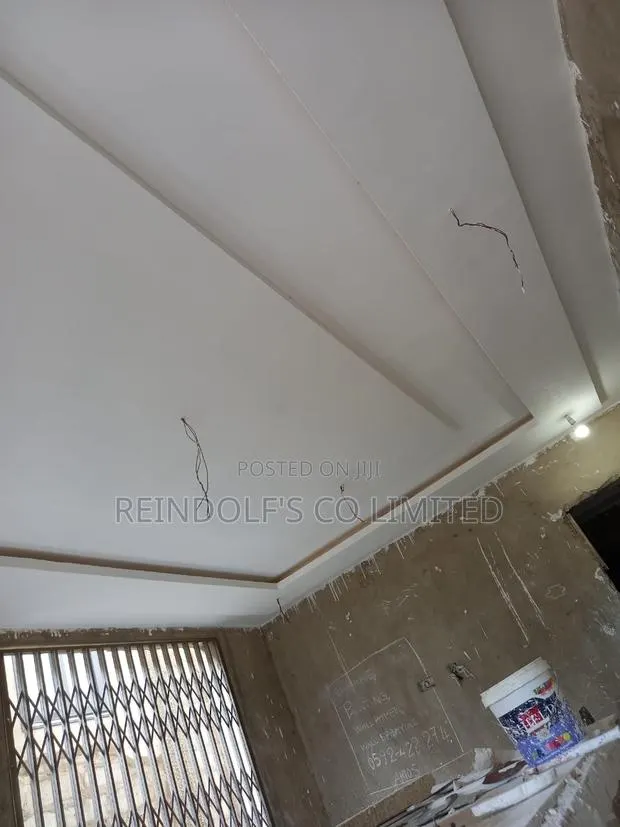 Plasterboard Ceiling/Skimming Walls · Photo 1