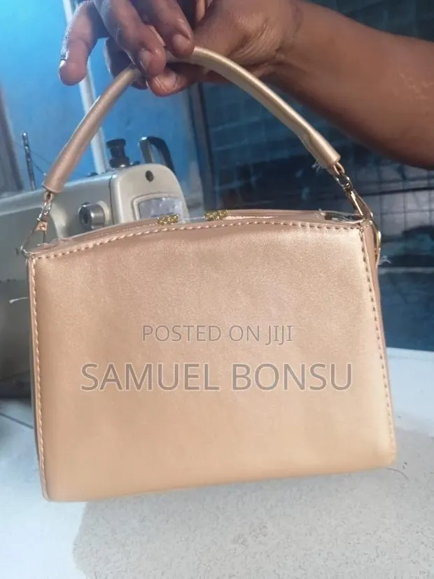 Executive Handbag for Ladies · Photo 2