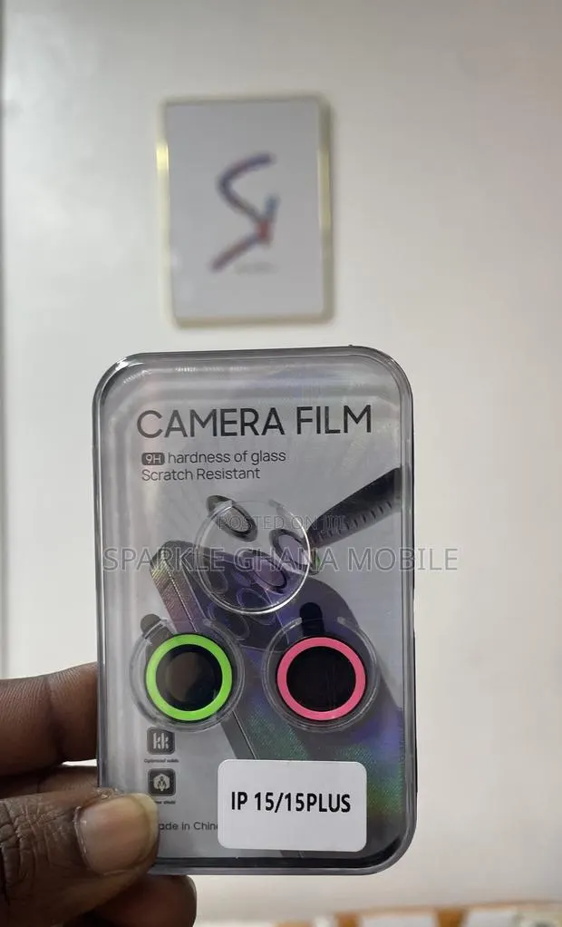 Camera Lens Protector for iPhone 15/15plus · Photo 1