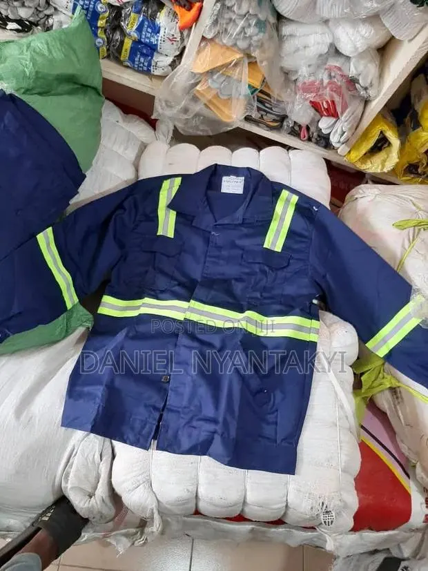 Coverall (Jacket & Trouser) · Photo 1