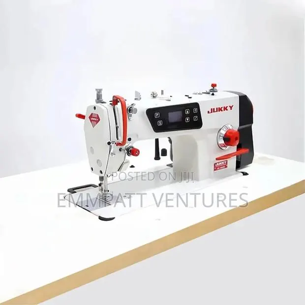 Junky Industrial Digital Sewing Machine · Photo 1