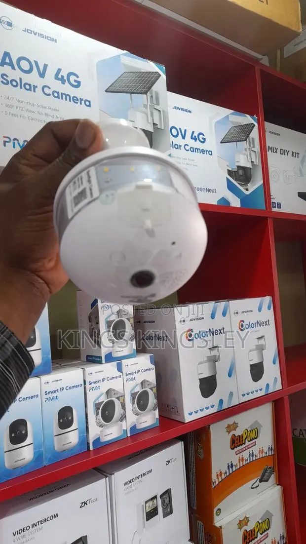 V380 Max Bulb Camera · Photo 1