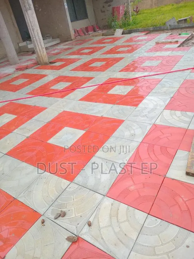 Dust Plast Ep Constructions · Photo 1