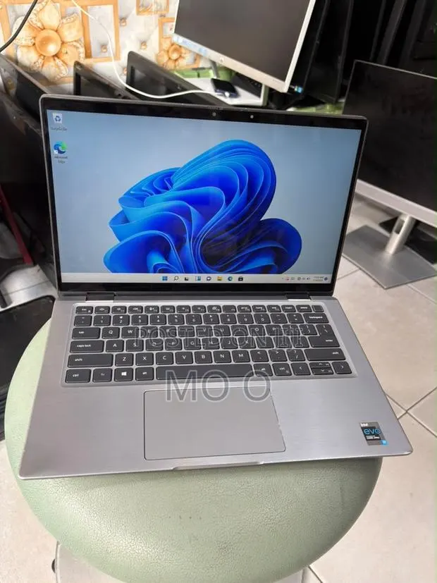 Laptop Dell Inspiron 14 7420 2-in-1 16GB Intel Core i7 SSD 512GB · Photo 1