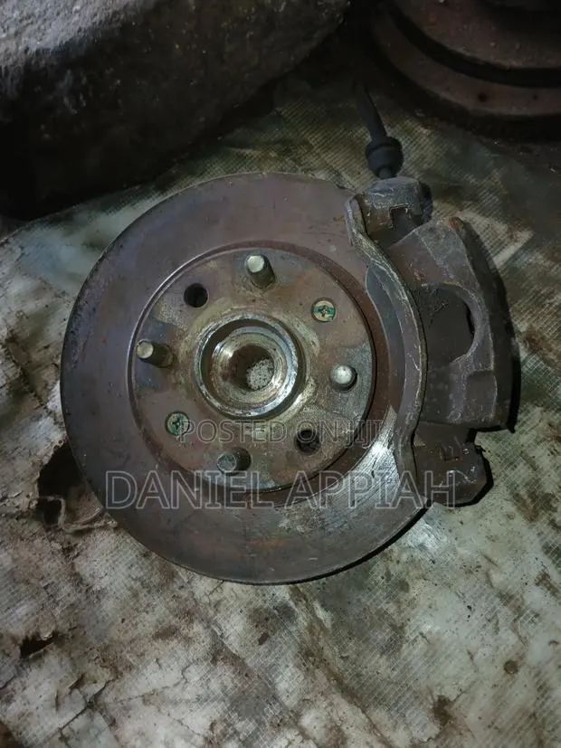Chevrolet Aveo Front Hub · Photo 1