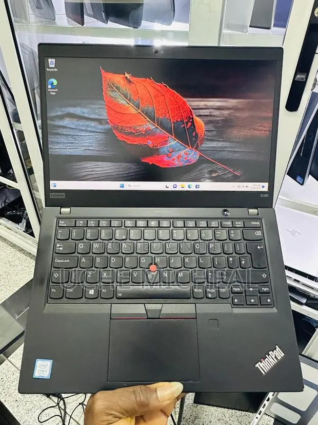 Laptop Lenovo ThinkPad X390 8GB Intel Core i5 SSD 256GB · Photo 1