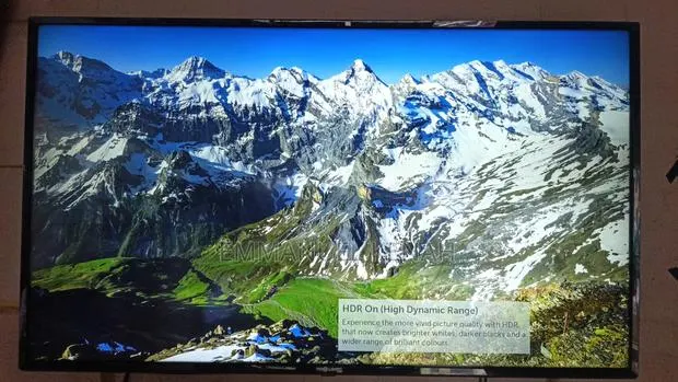 50 Inches LG 4k TV · Photo 1
