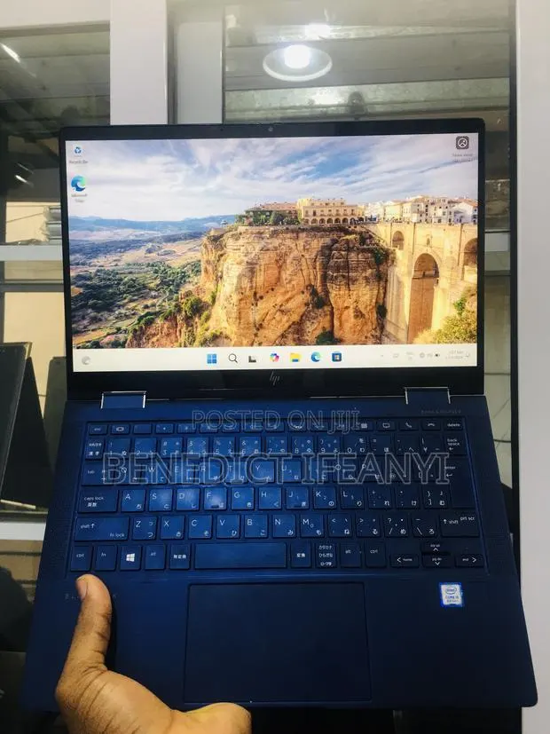 Laptop HP Elite Dragonfly G3 8GB Intel Core I5 SSD 256GB · Photo 1