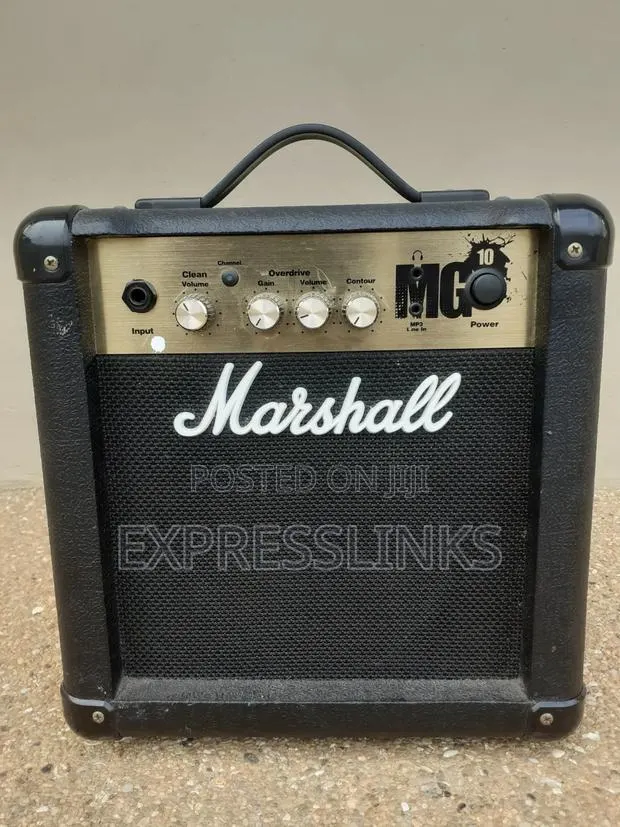 Marshall Bass Amplifier · Photo 1