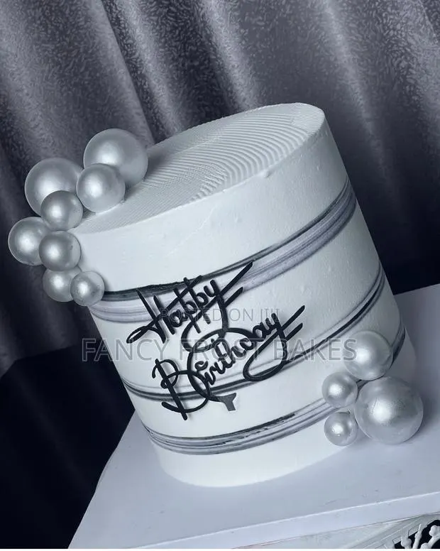 The Most Beautiful and Simplest Birthday Cake · Photo 1