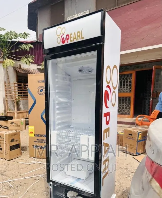 Extremely Quality Pearl PVC-424 Single Door Beverage Cooler · Photo 1