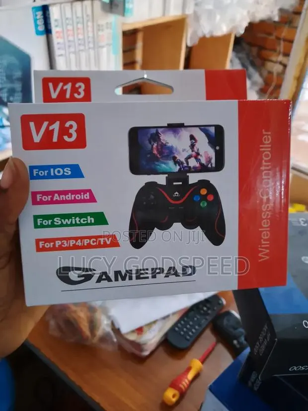 V13 Game Pads For Phone · Photo 1