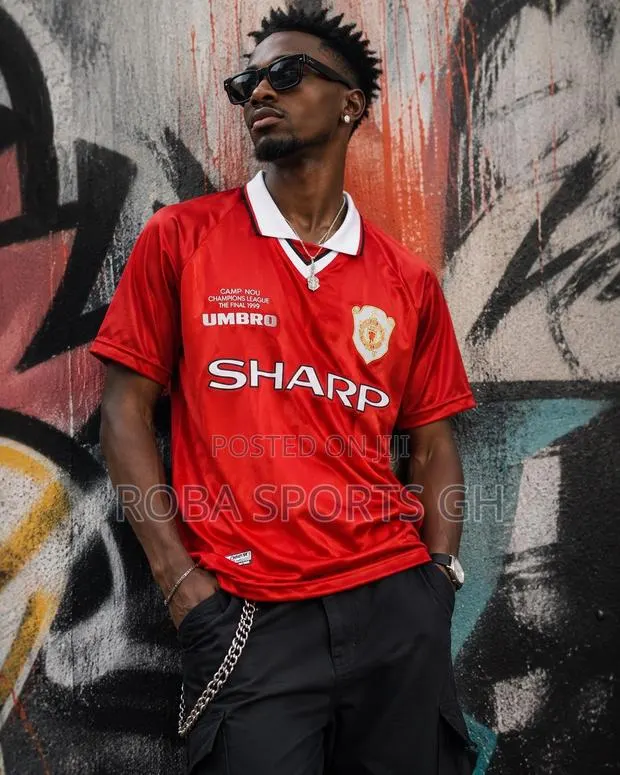 1999/00 Manchester United Champions Lge Home Jersey · Photo 1