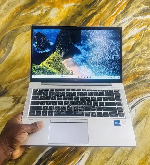 Laptop HP EliteBook 840 G8 16GB Intel Core i7 SSD 512GB · Photo 1