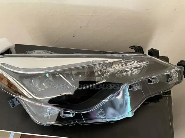 2017 Toyota Corolla Headlights SE, XSE, Sports, Sports Plus · Photo 1