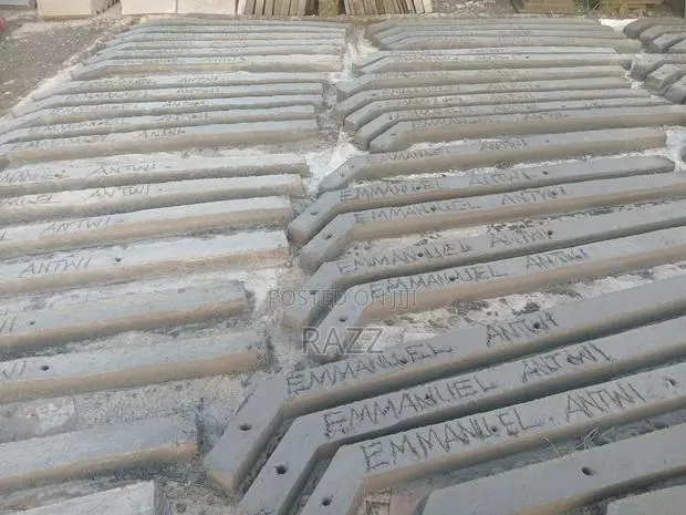 6 Feet Long Plot Pillars