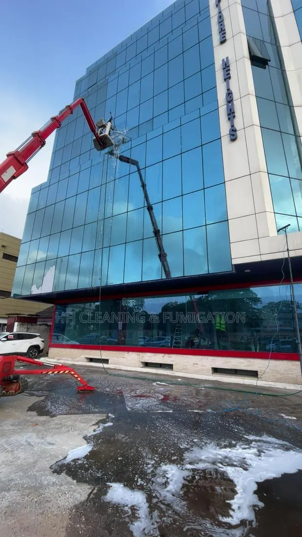 High Rise Facade Cleaning · Photo 1