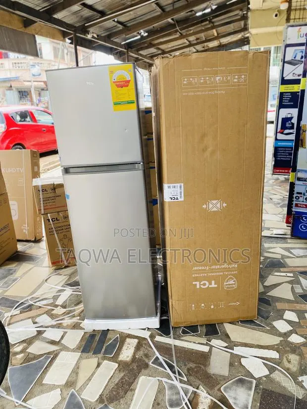 TCL Fridge of 165 Liters Total Capacity · Photo 1