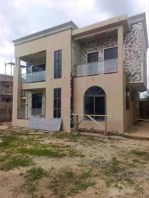 4bdrm House in Canada Estate, Ablekuma for sale · Photo 1