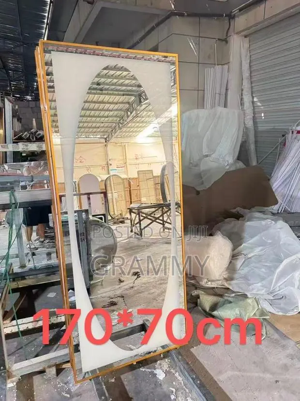 170*70cm Brand New Mirror · Photo 1