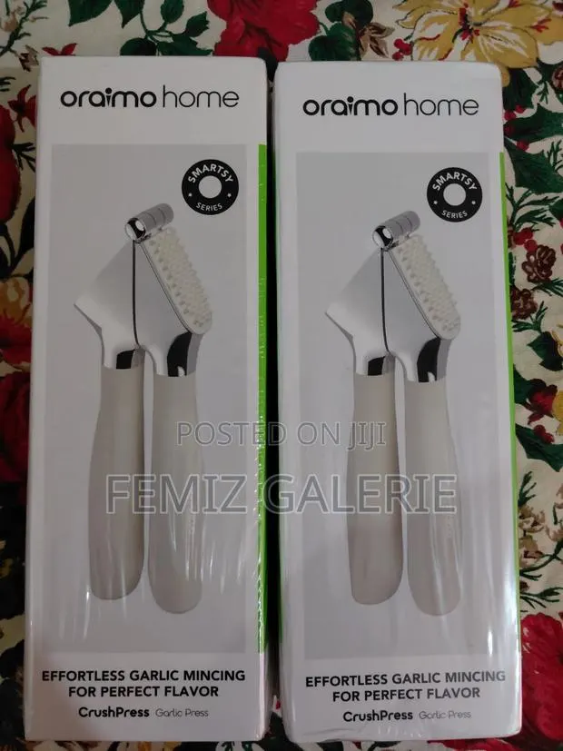Oraimo CrushPress Garlic Press · Photo 1