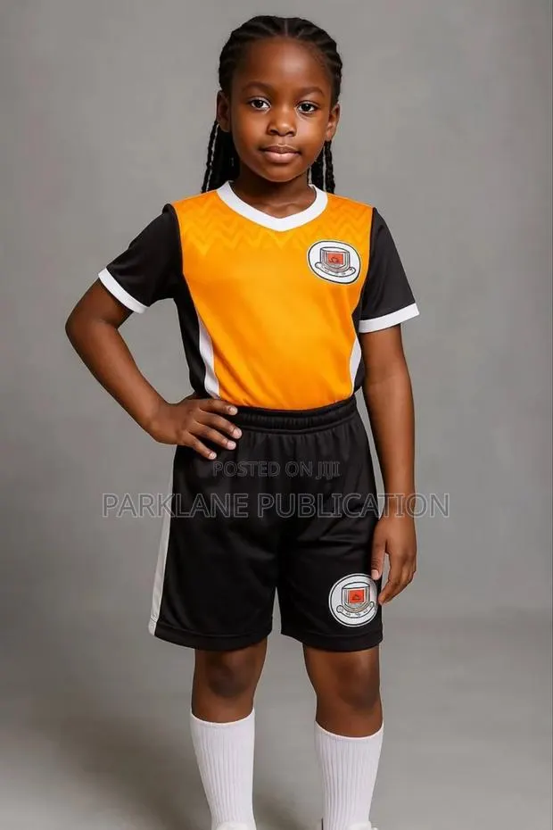 Pe Kits and Track Suit · Photo 1