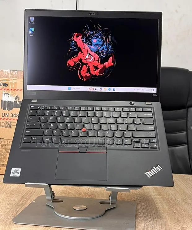 Laptop Lenovo ThinkPad T14s Gen 2 8GB Intel Core i5 SSD 256GB · Photo 1