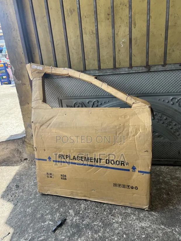 Honda Civic 2016 2017 2018 2019 2020 2021 Door Available · Photo 1