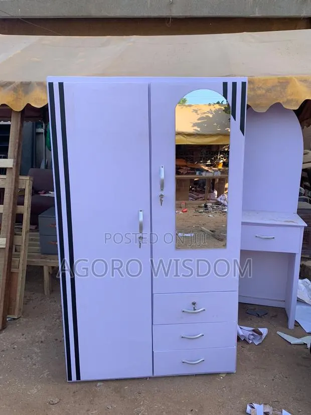 It's Available Double Doors Wardrobe · Photo 1