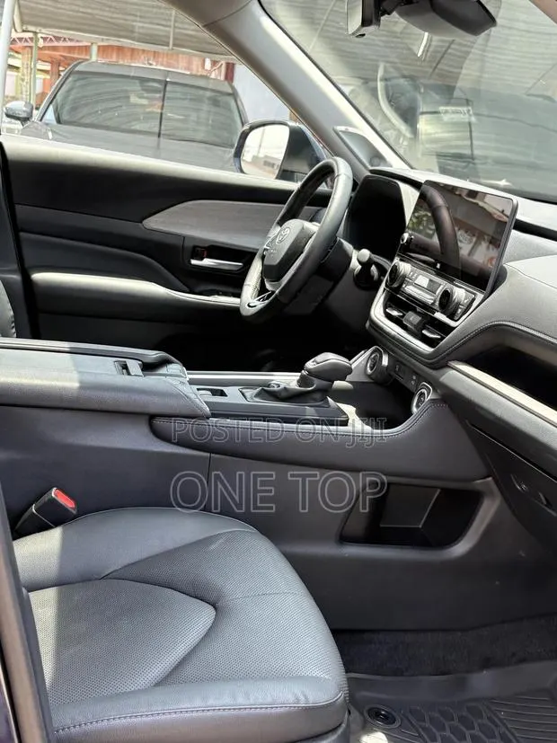 Toyota Grand Highlander Limited AWD 2024 Blue