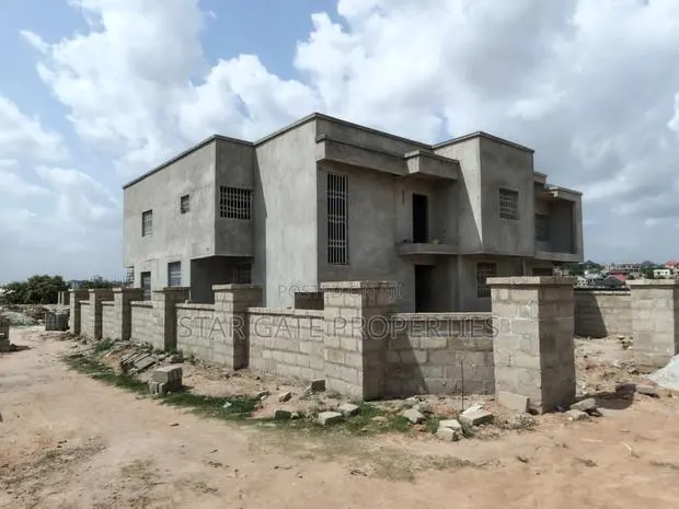 8bdrm House in Sokoban, Kumasi Metropolitan for sale · Photo 1