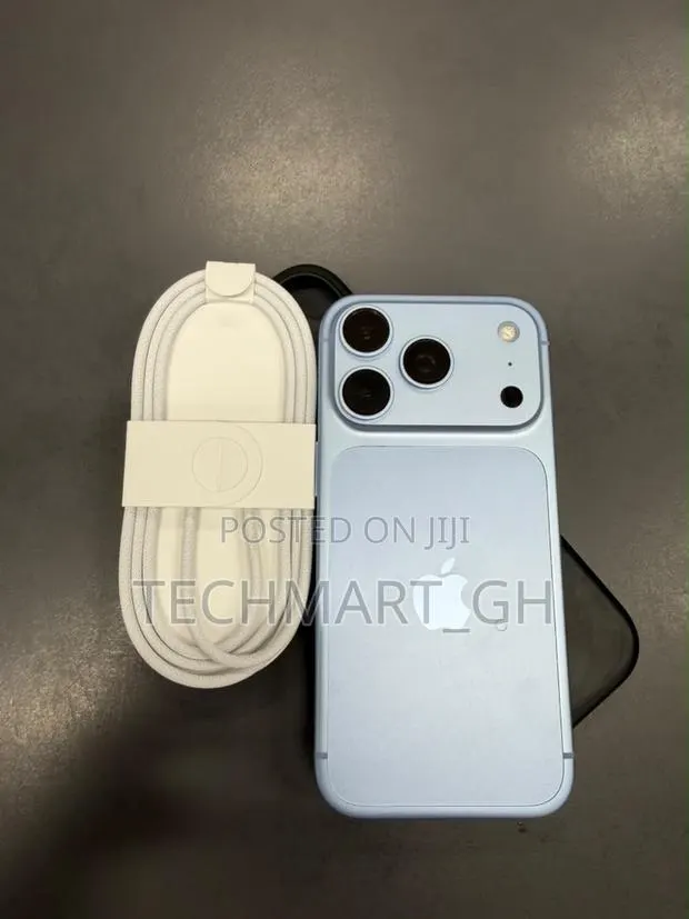 Apple iPhone 18 Pro 256 GB Blue · Photo 1