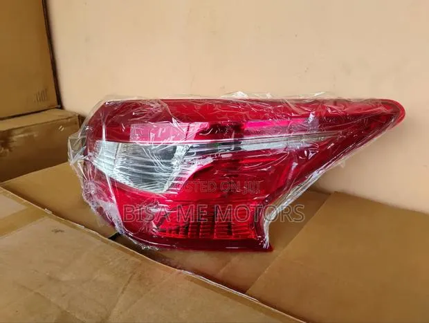 Nissan Sentra 2016/2017/2018/2019 Taillight · Photo 1