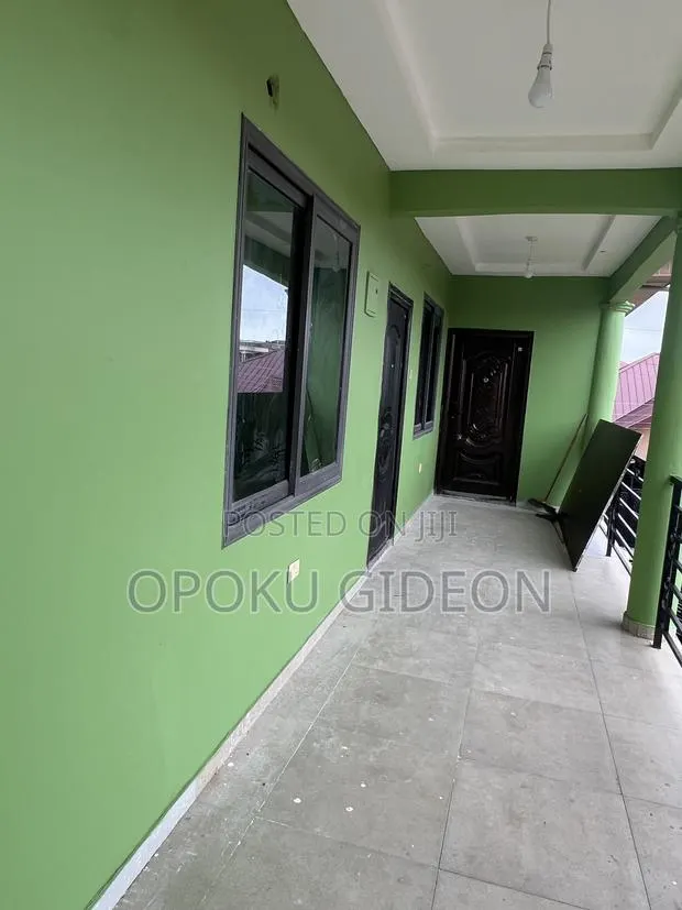 1bdrm Room & Parlour in Ga Odumase, Olebu for rent · Photo 1
