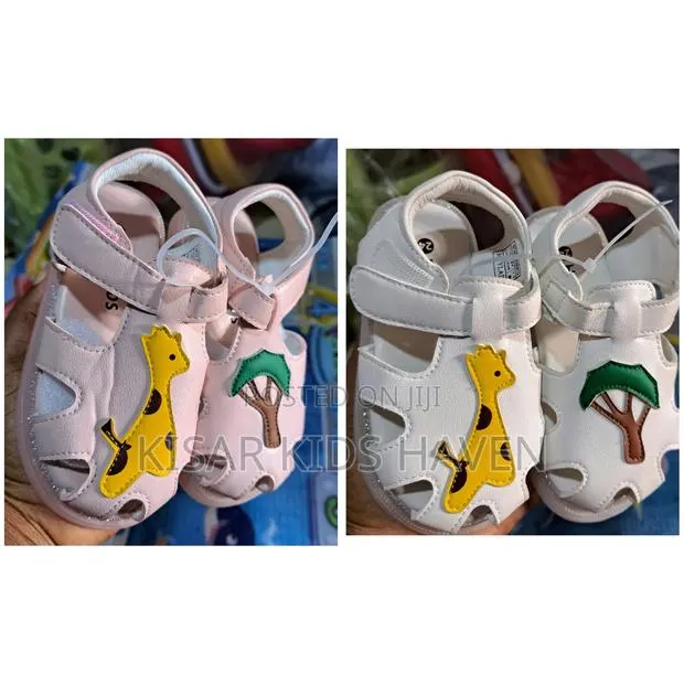 Quality and Nice Girls Sandals Size 24 and 25 · Photo 1