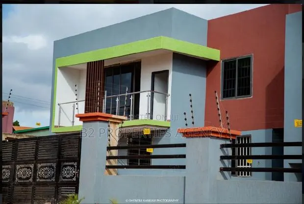 Furnished 4bdrm Maisonette for sale · Photo 1