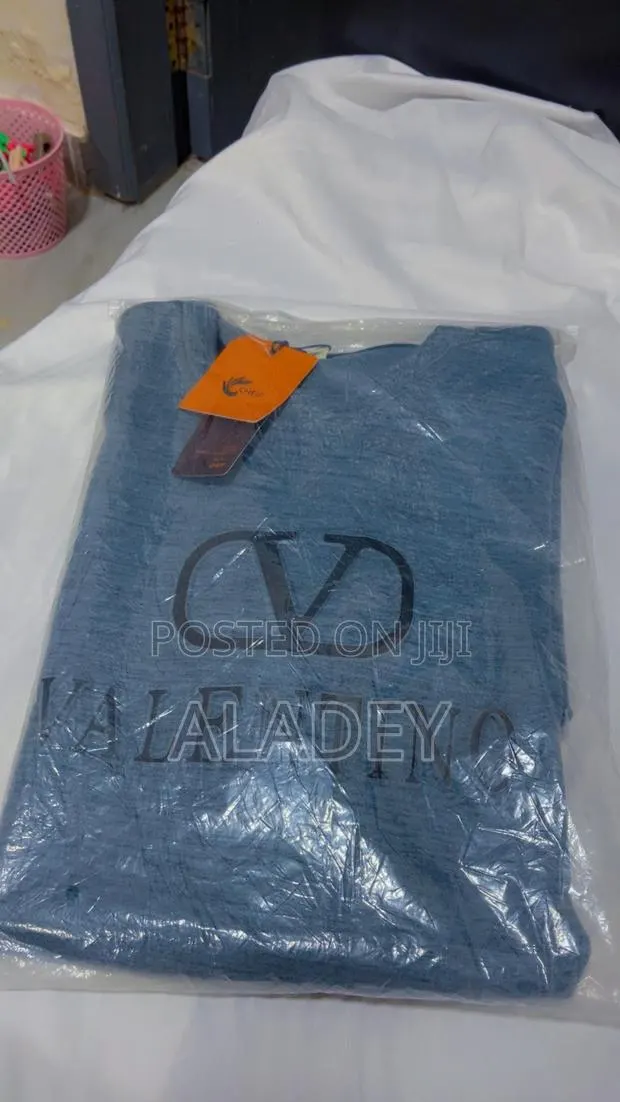 Single Shirt · Photo 1