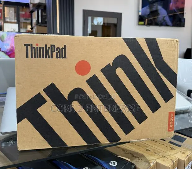New Laptop Lenovo ThinkPad E14 Gen 5 8GB Intel Core i5 SSD 256GB · Photo 3