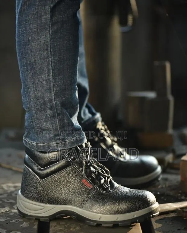 This Is Original Industrial Safety Boots · Photo 2