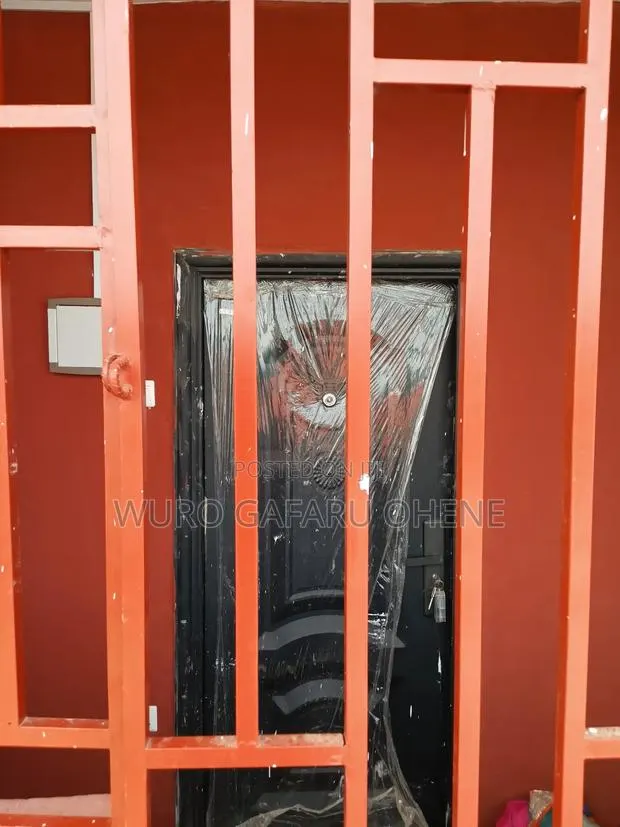 1bdrm Room & Parlour in Chief House, Commandos for rent · Photo 4