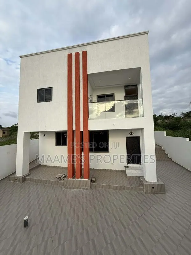 4bdrm Duplex in Kwabenya for sale · Photo 1