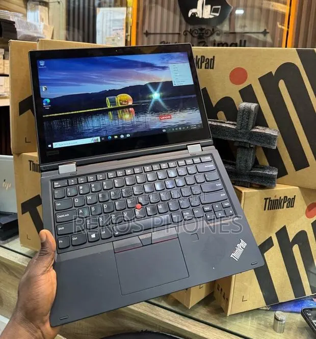 New Laptop Lenovo ThinkPad X1 Yoga 8GB Intel Core i5 SSD 256GB · Photo 1