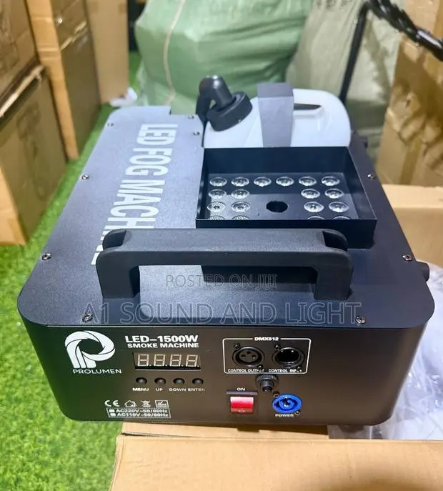 Prolumen 1500W Vertical Jet Smoke Machine · Photo 3