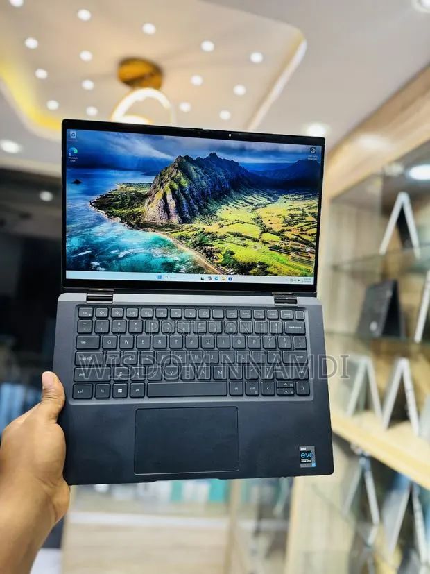 Laptop Dell Latitude 7420 32GB Intel Core i7 SSD 512GB · Photo 1